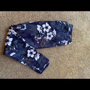 Slim fit floral pants 32/32